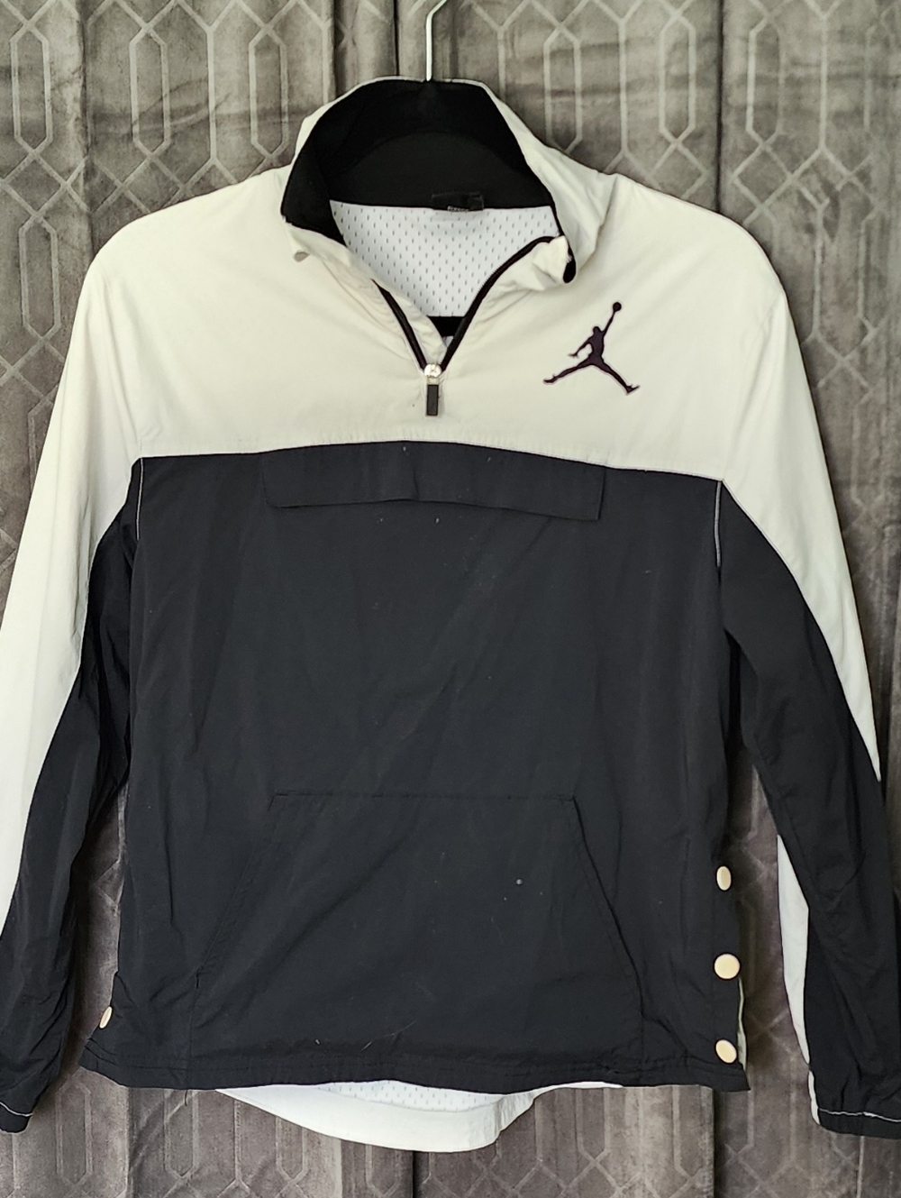 Nike Kid’s Two-Tone Black and White Pullover Jacket